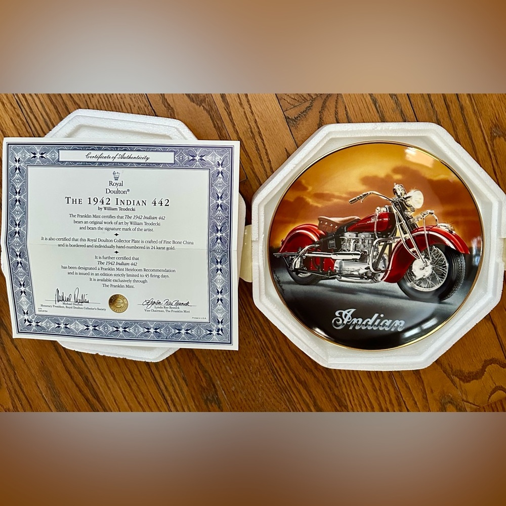 Franklin Mint Royal Doulton 1942 Indian 442 Motorcycle Plate with Certificate